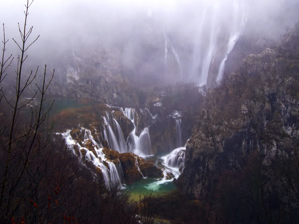 Tad Somphamit Waterfalls