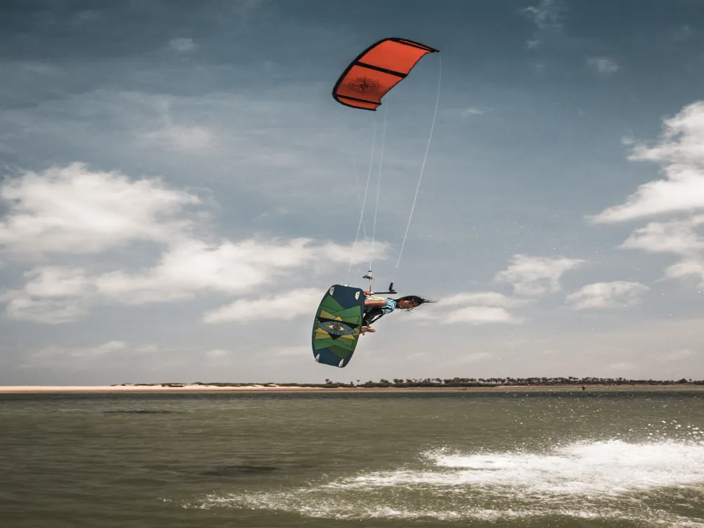 Kitesurfing in Kalpitiya