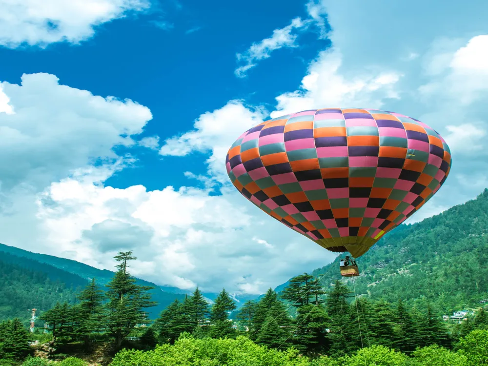 Paragliding in Manali