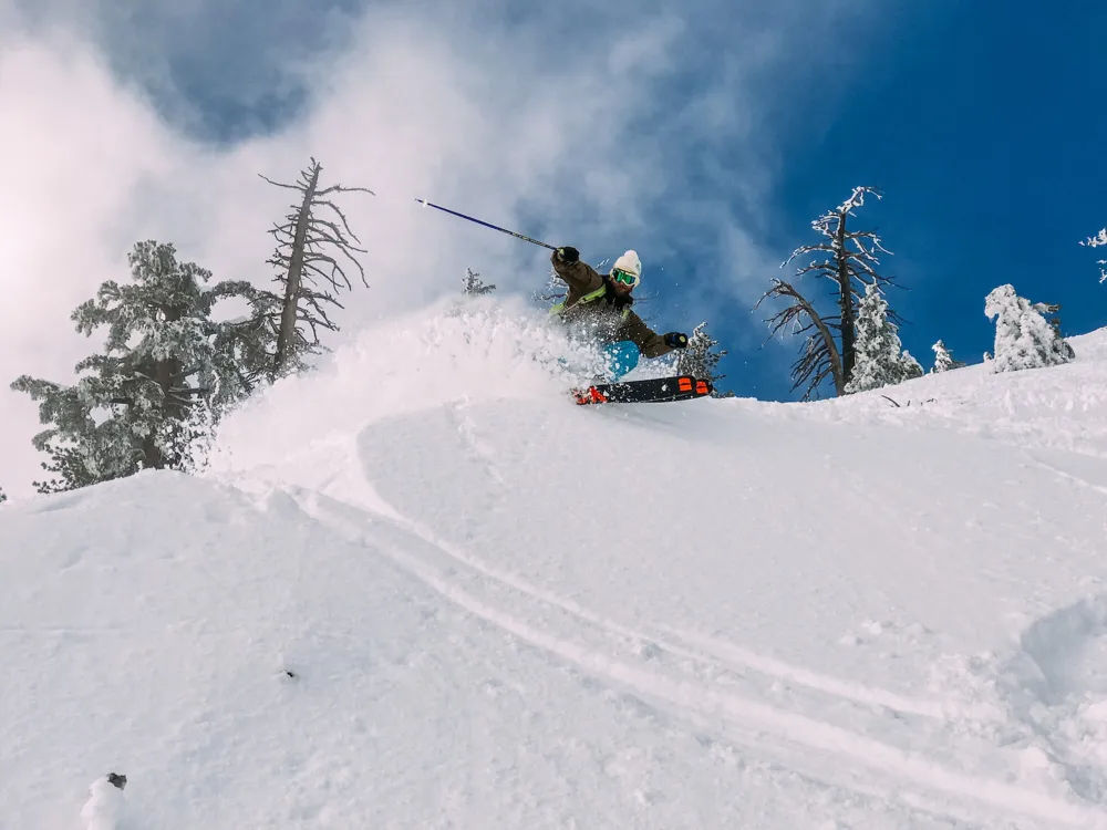 Skiing in Munsiyari