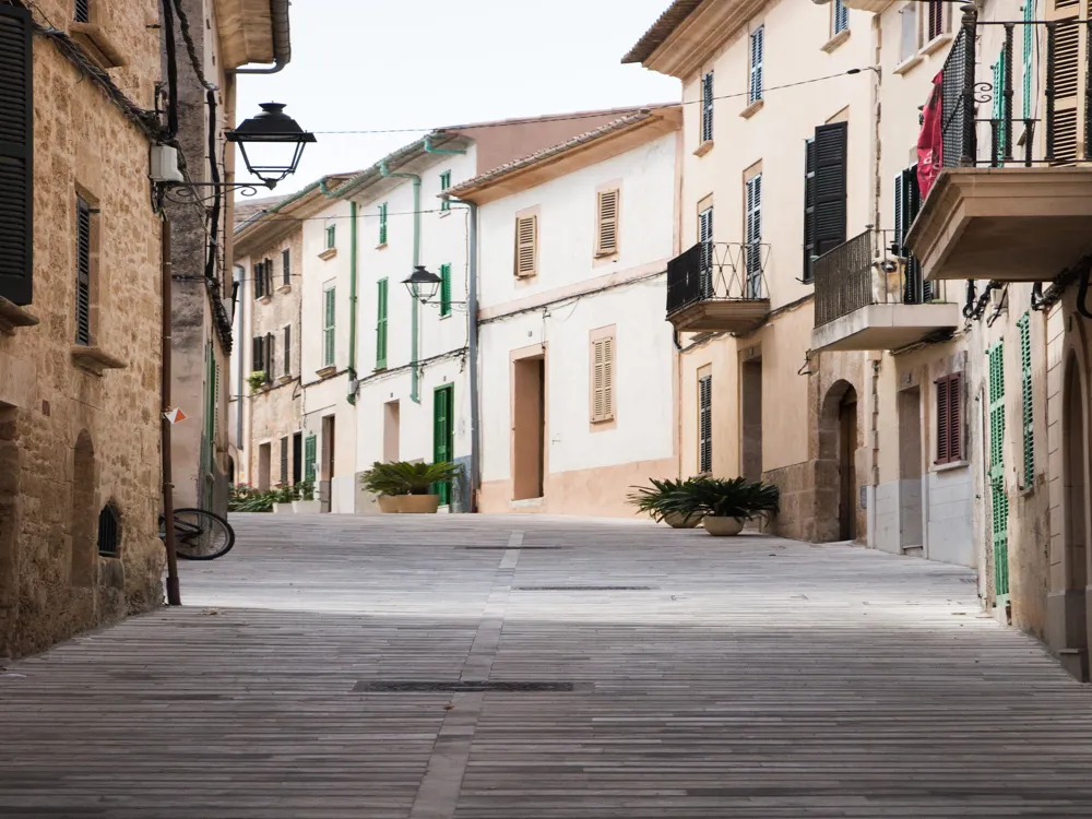 Colonnaded Street