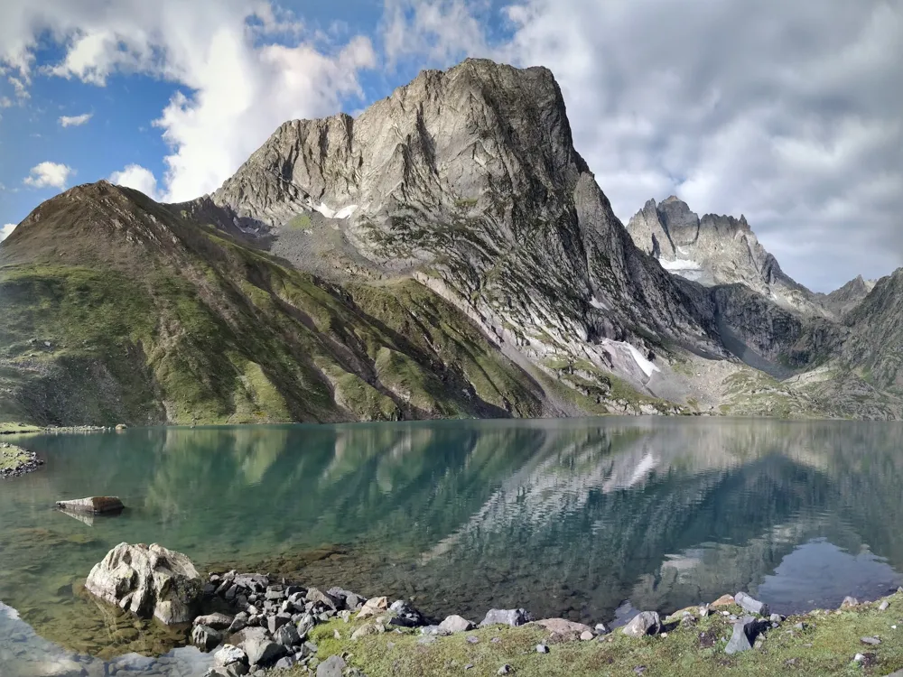 Trekking in Sonamarg