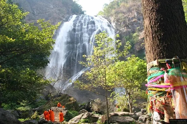 Khlong Lan Waterfall