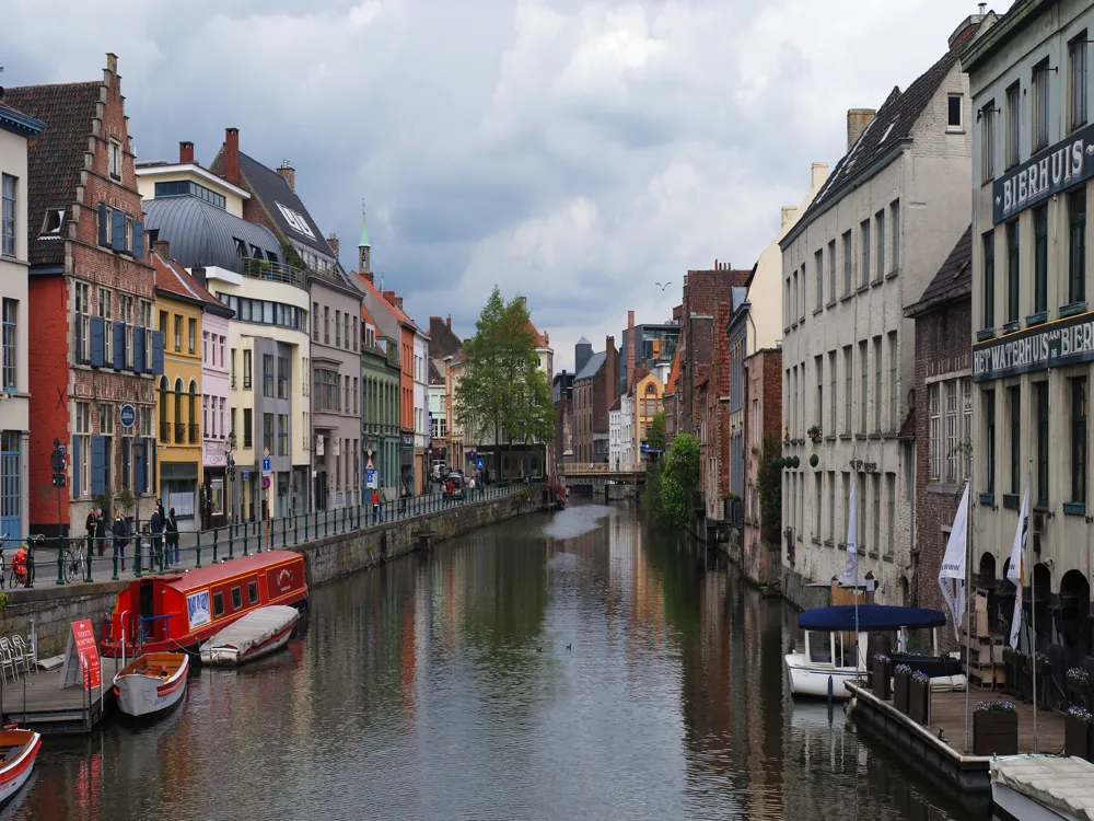 <p><strong>Ghent's Lys River: Charming Waterside Beauty</strong></p>