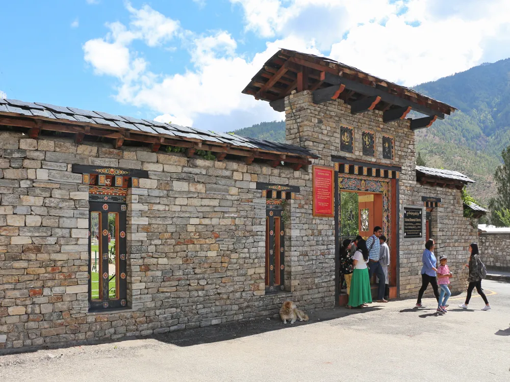 <p><strong>Golden Gateway to Bhutan's Spiritual Heart</strong></p>