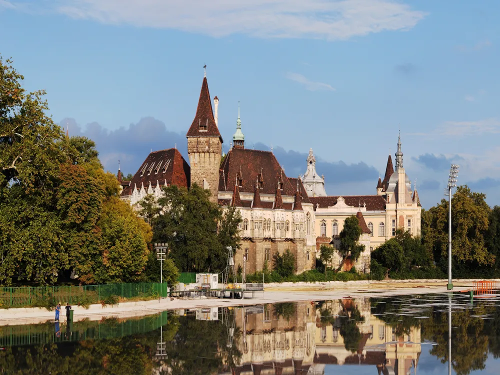 <p><strong>Fantasy Castle in Budapest's City Park</strong></p>