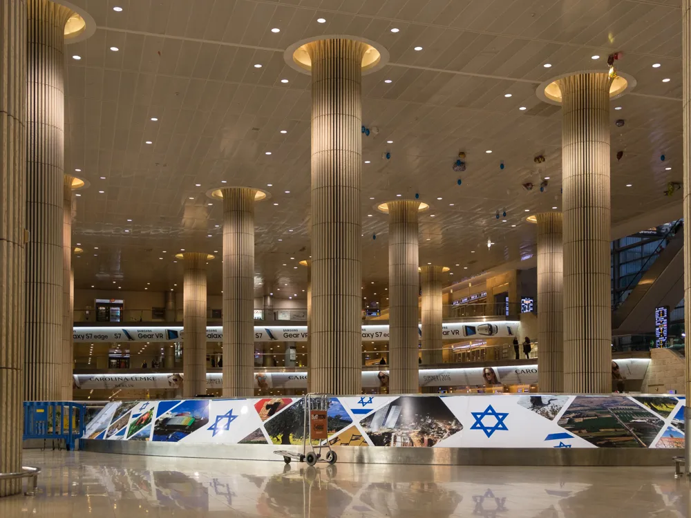 <p><strong>Tel Aviv's Busy Sky Gateway: Ben Gurion Airport</strong>.</p>