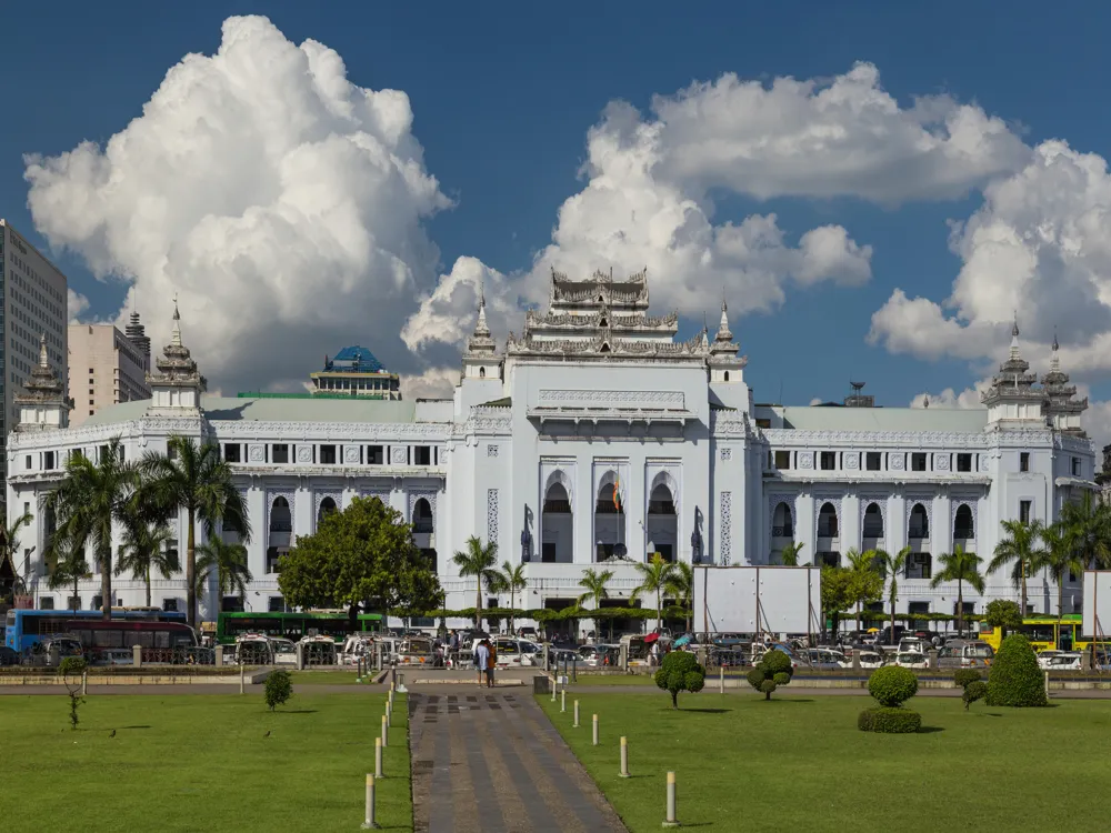 <p><strong>Yangon's Majestic City Hall</strong> ️</p>