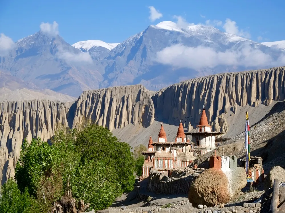 <p><strong>Sacred Stupas Adorn Tangye, Mustang</strong></p>