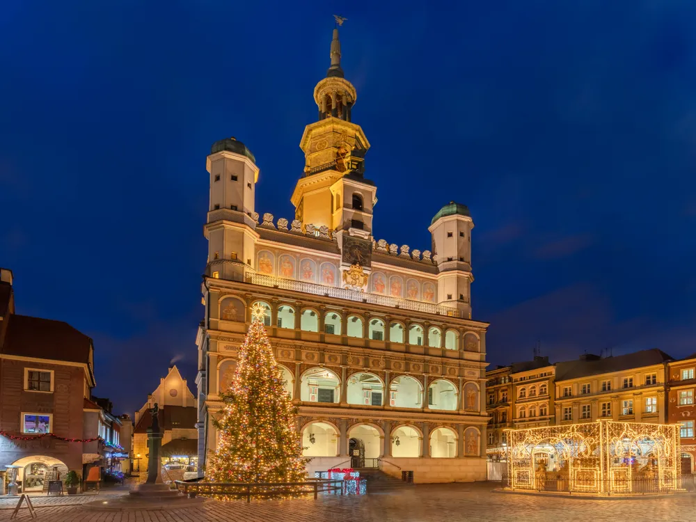 <p><strong>Poznań Town Hall</strong>: A Historic Gem in Poland ️.</p>