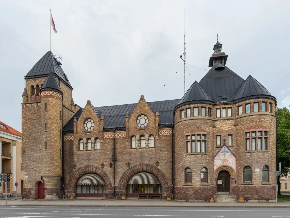 <p>Certainly! The succinct title for <strong>Gävle brandstation</strong> would be: <strong>Gävle Fire Station</strong>.</p>