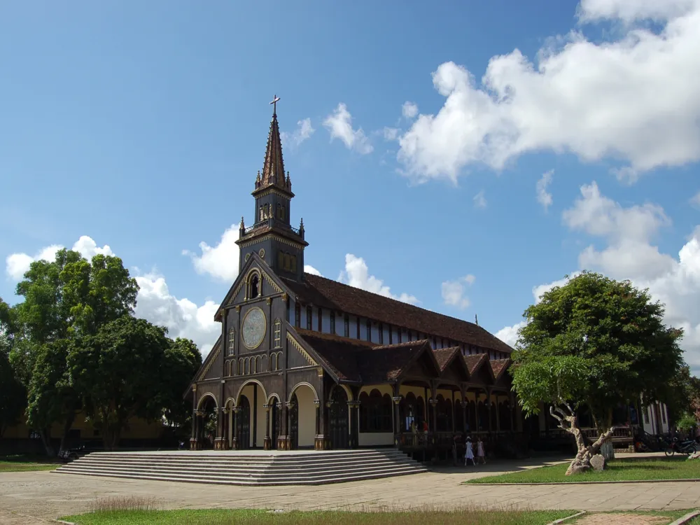 Kontum's Wooden Catholic Church: VN-E-KT